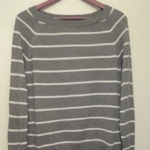 Banana Republic Grey/White Striped Sweater in S